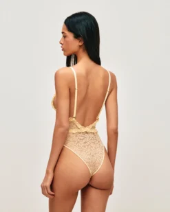 Clearance Body tanga en dentee avec banane brodée Bodys