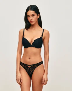 Discount tring en eh avec broderie forae Strings