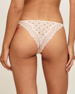 Hot Tanga en eh iprié poi Tangas